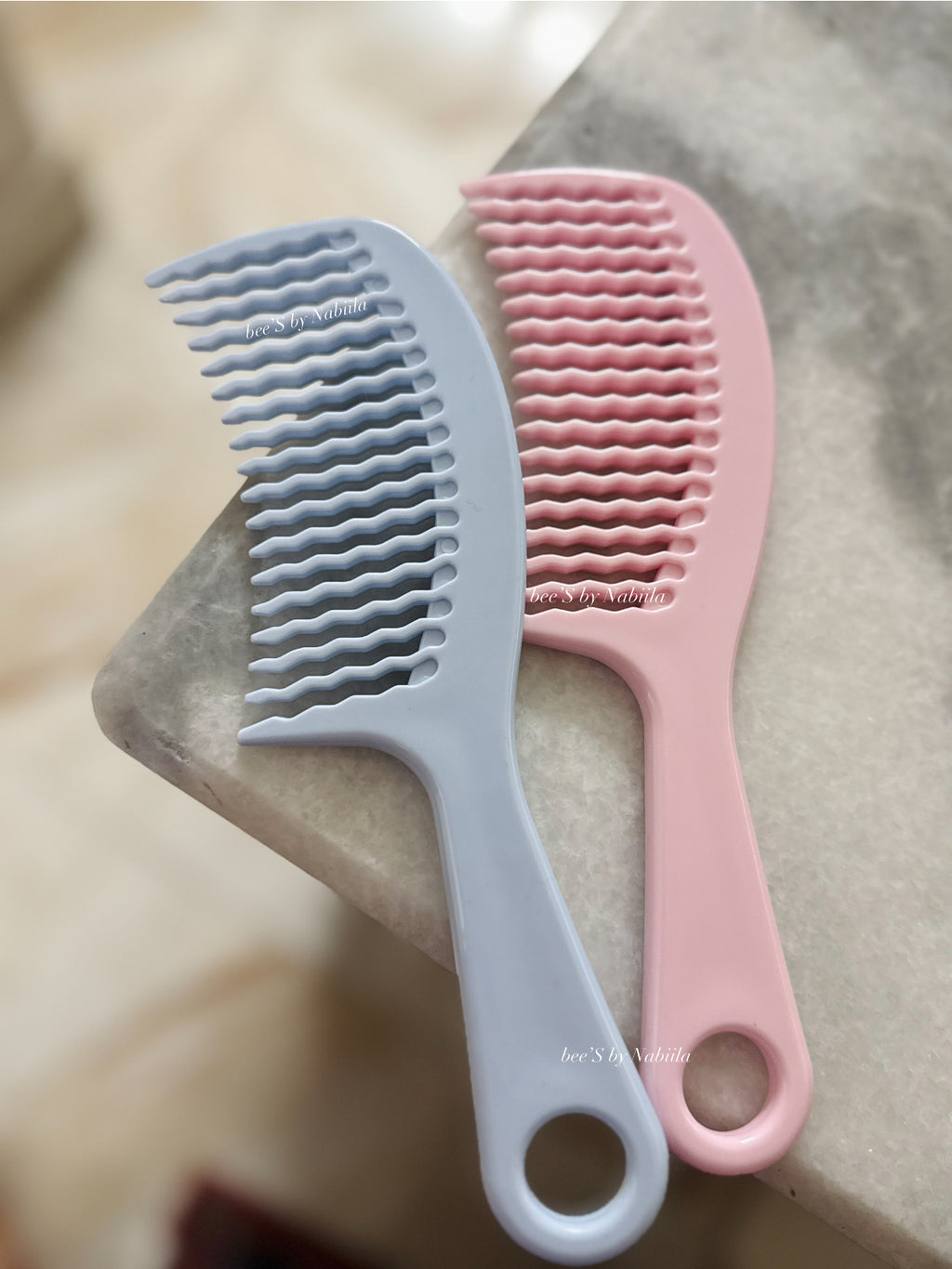 Plastic Hair Comb (Blue)