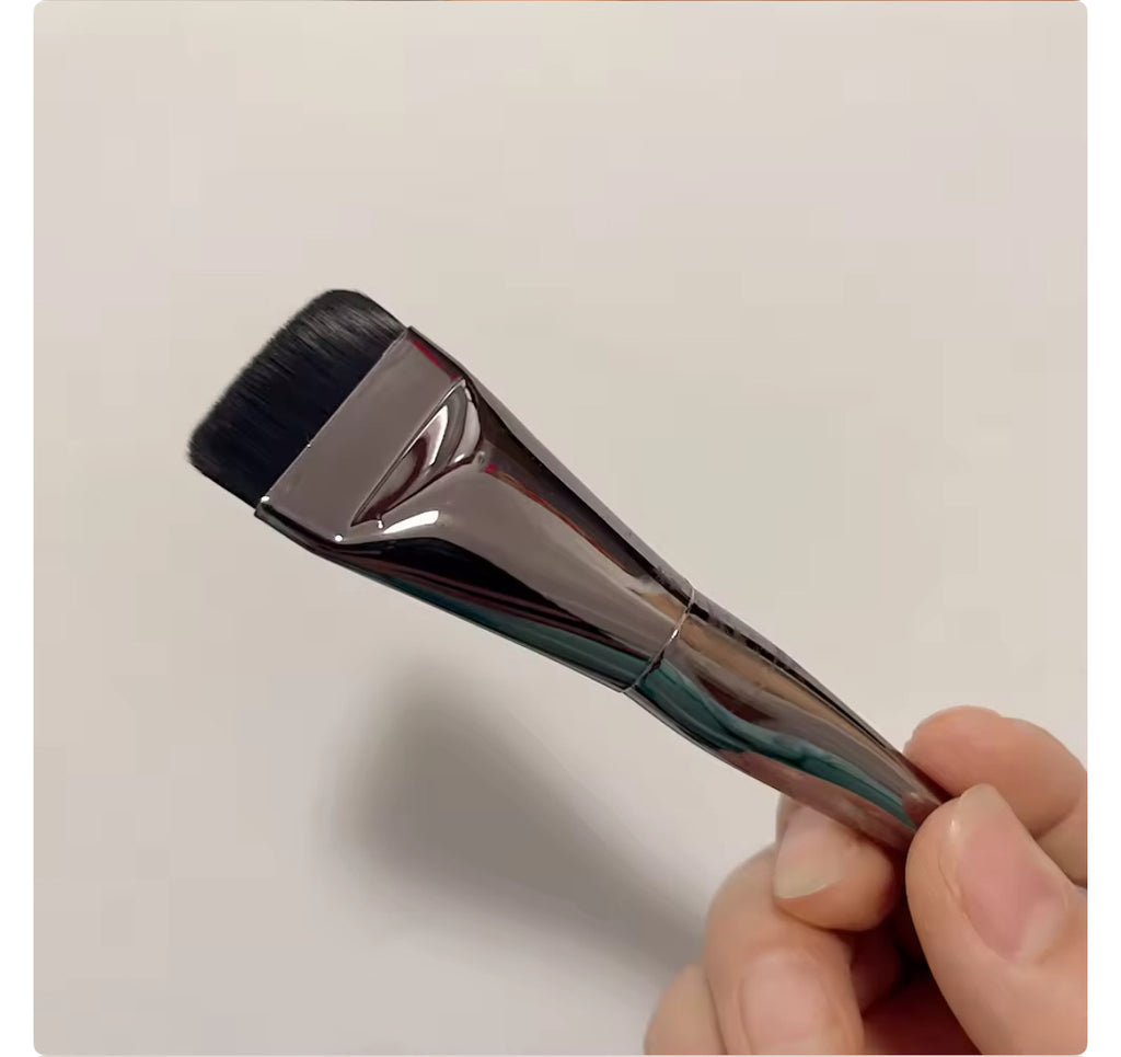 Flat Foundation Brush