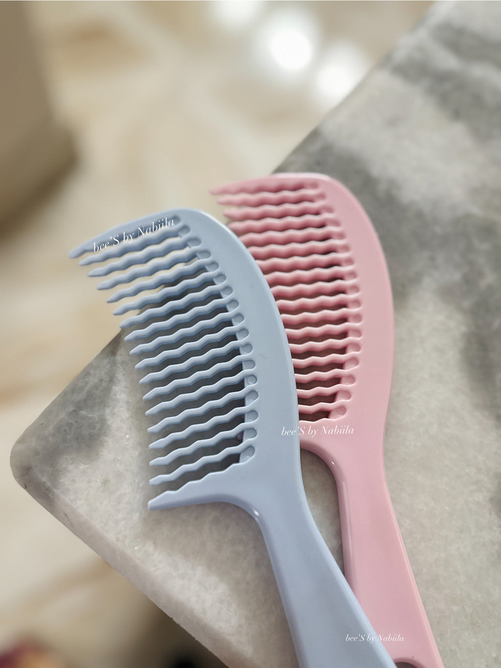 Plastic Hair Comb (Blue)