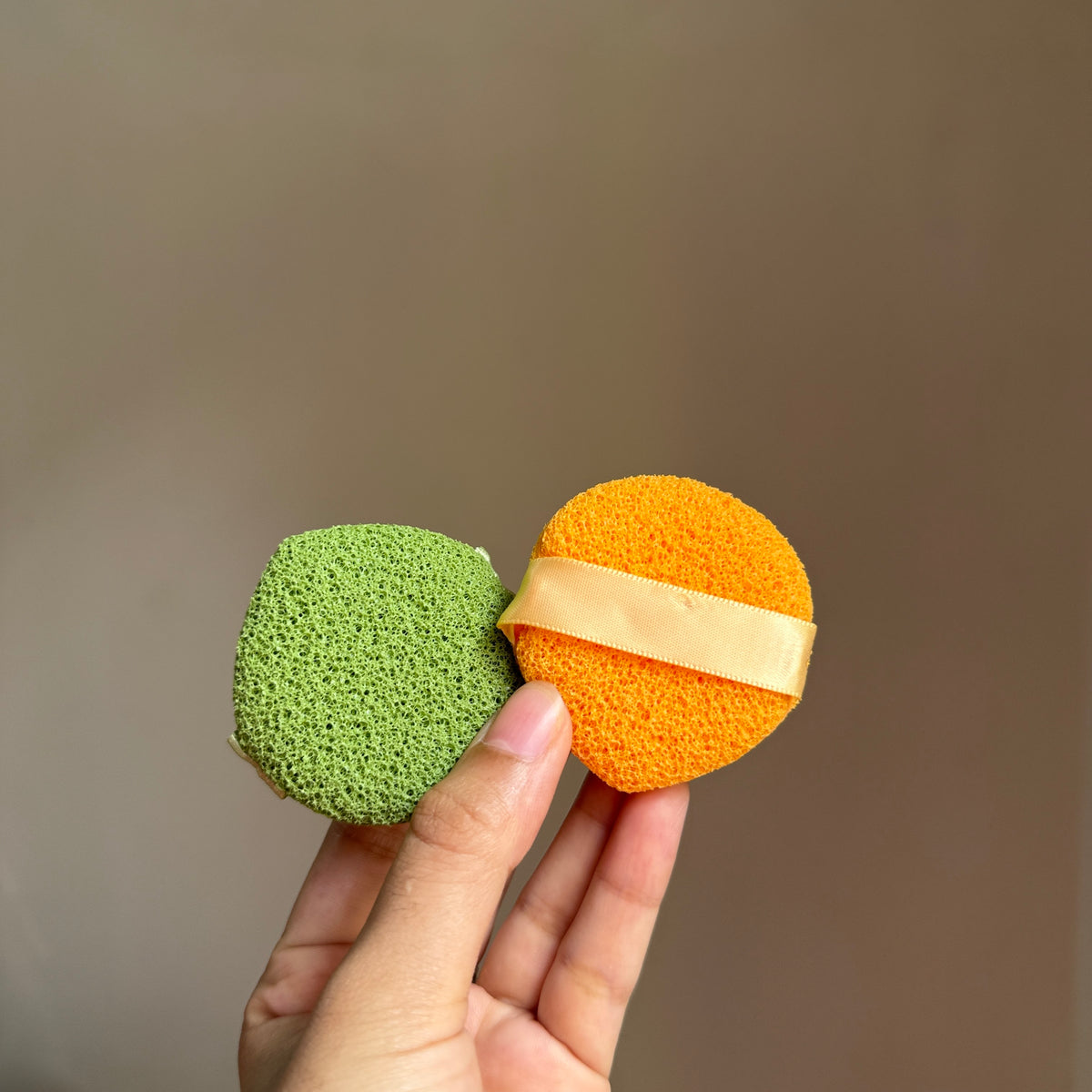 2pcs Mini Face Cleaning Sponge