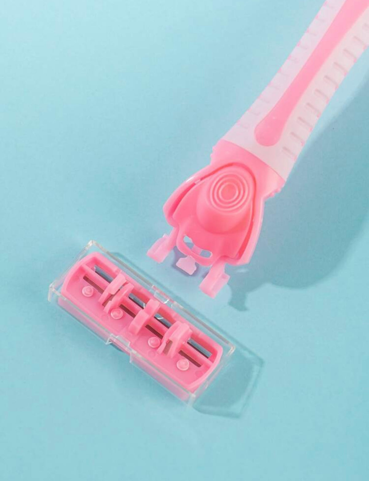 Pink 6-layered Shaving razor set with 3 Replacement Blades & 1 Cleaning Brush